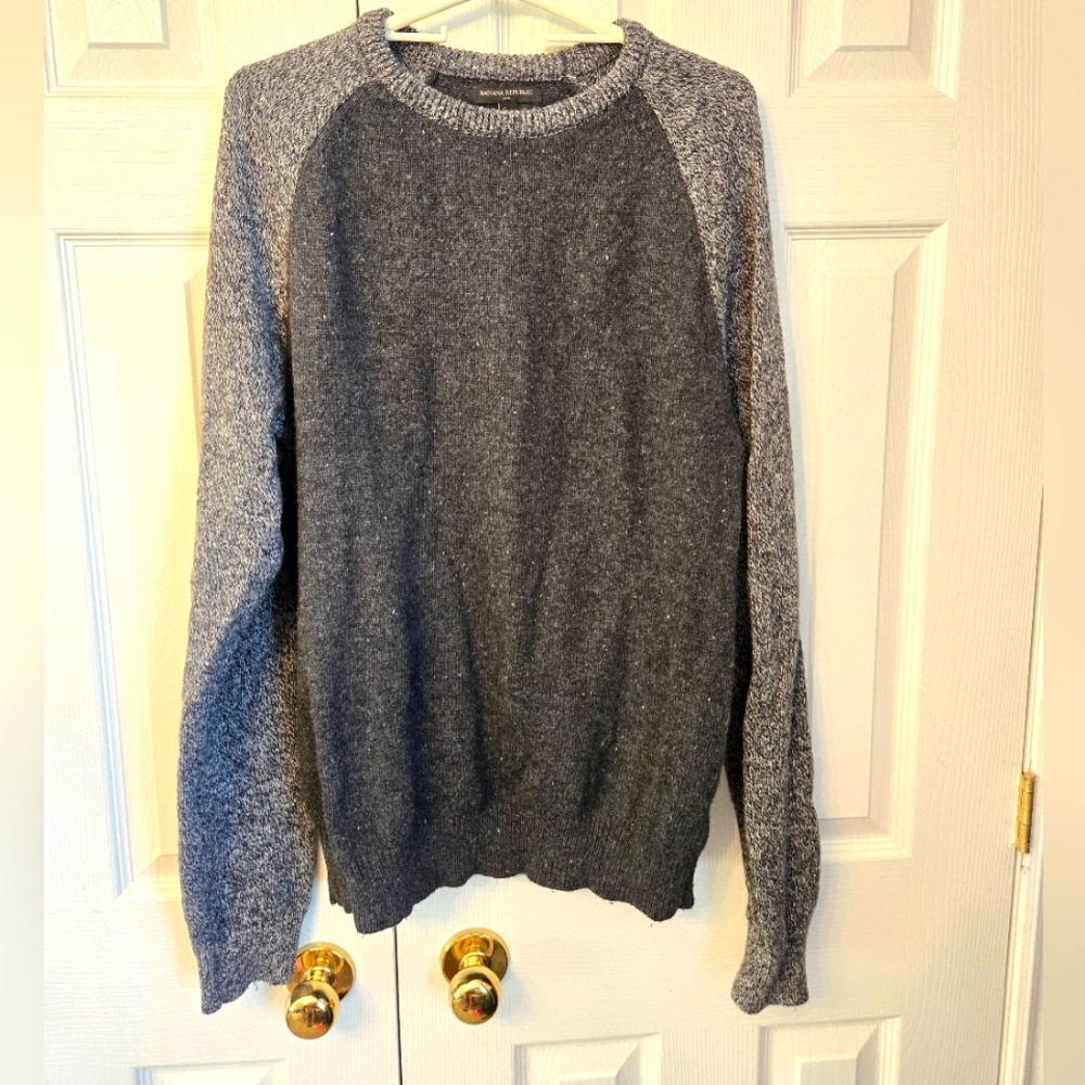 (L)Banana Republic Sweater